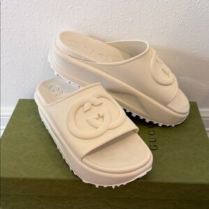Gucci Off-White Logo Slide Sandals